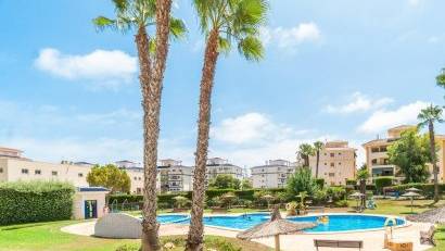 Alquiler a largo plazo - Apartment -
Torrevieja - La Mata