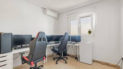 Återförsäljning - Apartment -
Gea y Truyols - Lo Santiago