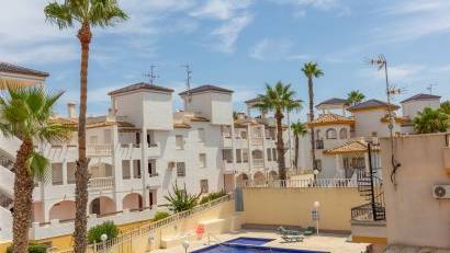 Återförsäljning - Apartment -
Orihuela - Villamartin