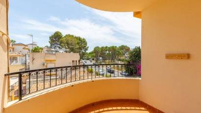 Återförsäljning - Apartment -
Orihuela - Villamartin