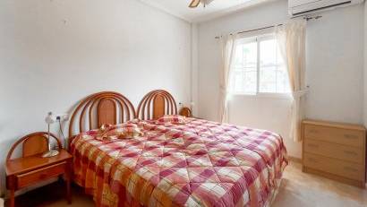 Återförsäljning - Apartment -
Orihuela - Villamartin
