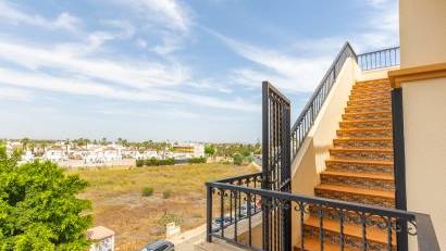 Återförsäljning - Apartment -
Orihuela - Villamartin