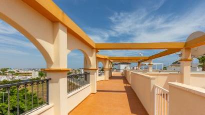 Återförsäljning - Apartment -
Orihuela - Villamartin