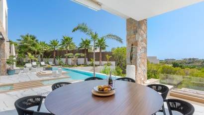 Resale - Detached villa -
Las Colinas Golf