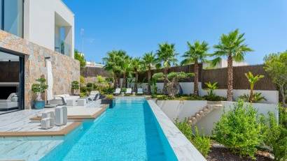 Resale - Detached villa -
Las Colinas Golf