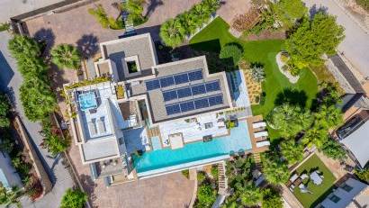 Resale - Detached villa -
Las Colinas Golf