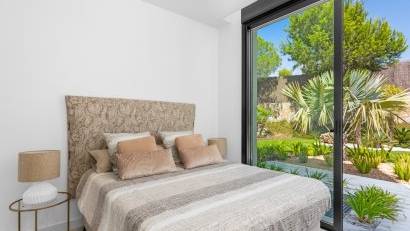 Resale - Detached villa -
Las Colinas Golf