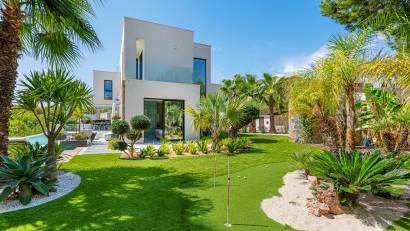 Resale - Detached villa -
Las Colinas Golf