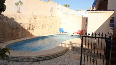 Återförsäljning - Villa -
La Zenia - Costa Blanca