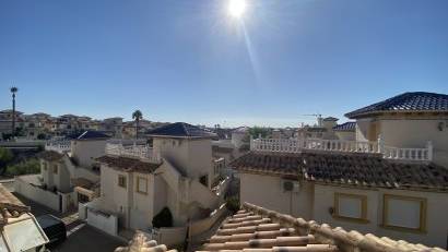 Återförsäljning - Villa -
La Zenia - Costa Blanca