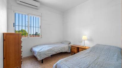Återförsäljning - Apartment -
Lomas de Cabo Roig