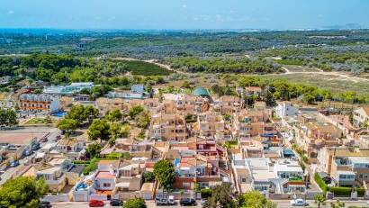 Återförsäljning - Apartment -
Lomas de Cabo Roig