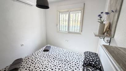 Återförsäljning - Apartment -
Villamartin - Villamartín