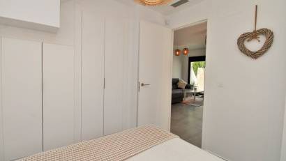 Återförsäljning - Villa -
Villamartin - PAU 8