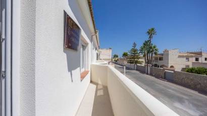 Återförsäljning - Apartment -
Orihuela - La Regia