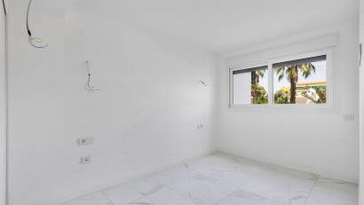 Återförsäljning - Apartment -
Torrevieja - Punta Prima