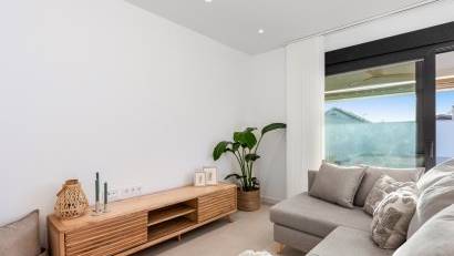 Återförsäljning - Villa -
Torrevieja - El Chaparral