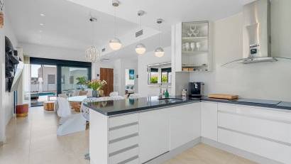 Återförsäljning - Villa -
Orihuela Costa - Villamartín