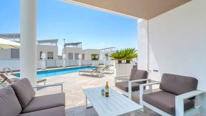 Återförsäljning - Villa -
Orihuela Costa - Villamartín