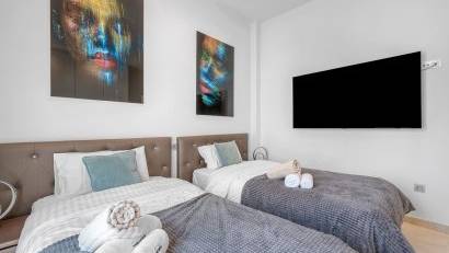 Återförsäljning - Villa -
Orihuela Costa - Villamartín