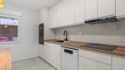 Återförsäljning - Apartment -
Torrevieja - Playa del Acequión