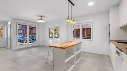 Återförsäljning - Apartment -
Torrevieja - Playa del Acequión