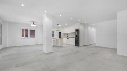Återförsäljning - Apartment -
Torrevieja - Playa del Acequión