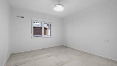 Återförsäljning - Apartment -
Torrevieja - Playa del Acequión