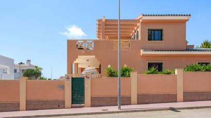 Reventa - Villa -
Ciudad quesada - Ciudad Quesada