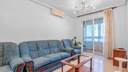 Återförsäljning - Apartment -
Torrevieja