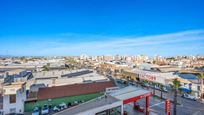 Återförsäljning - Apartment -
Torrevieja