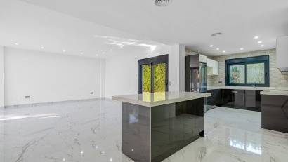 Återförsäljning - Villa -
Campoamor Golf - Campoamor