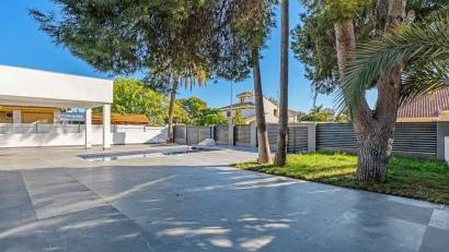 Återförsäljning - Villa -
Campoamor Golf - Campoamor
