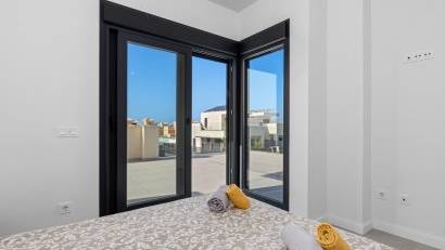 Återförsäljning - Semi detached -
San Fulgencio - La Marina