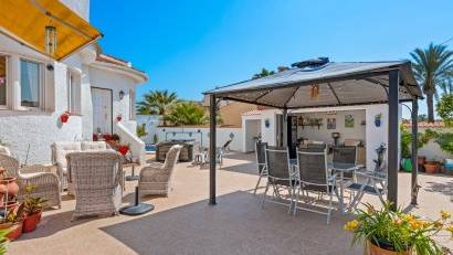Återförsäljning - Villa -
Ciudad quesada - Rojales
