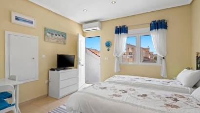 Återförsäljning - Villa -
Ciudad quesada - Rojales