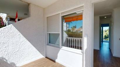 Återförsäljning - Bungalow -
Orihuela Costa - Villamartín