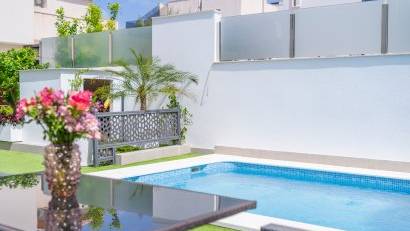 Återförsäljning - Villa -
Torrevieja