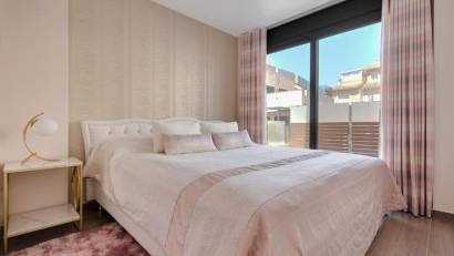 Återförsäljning - Villa -
Torrevieja