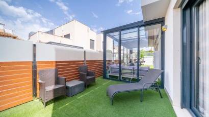 Återförsäljning - Villa -
Torrevieja