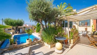 Återförsäljning - Villa -
Ciudad quesada - Rojales