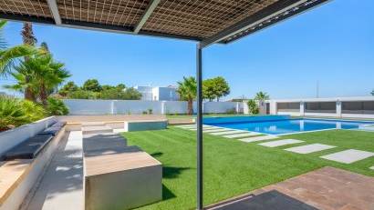 Återförsäljning - Finca -
Los Montesinos - La Herrada