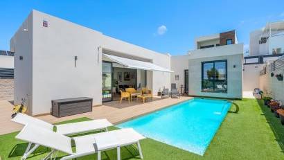 Reventa - Villa -
Benijofar
