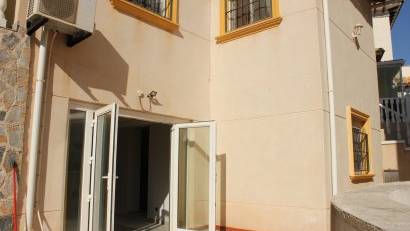 Återförsäljning - Villa -
La Zenia - Costa Blanca