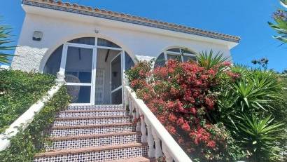 Återförsäljning - Villa -
Orihuela Costa - Villamartín