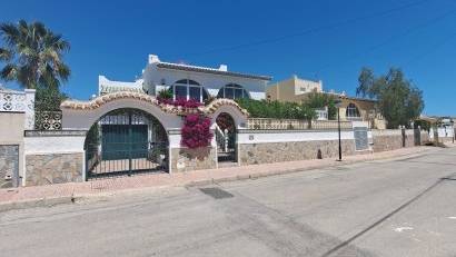 Återförsäljning - Villa -
Orihuela Costa - Villamartín