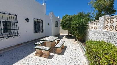 Återförsäljning - Villa -
Orihuela Costa - Villamartín
