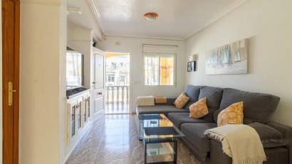 Återförsäljning - Radhus -
Orihuela Costa - La Regia
