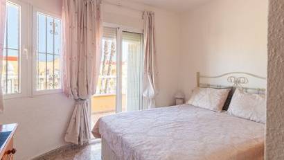 Återförsäljning - Radhus -
Orihuela Costa - La Regia