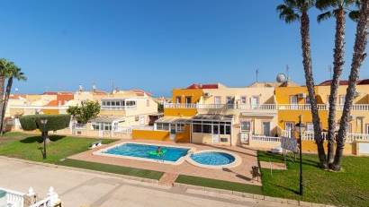 Återförsäljning - Radhus -
Orihuela Costa - La Regia